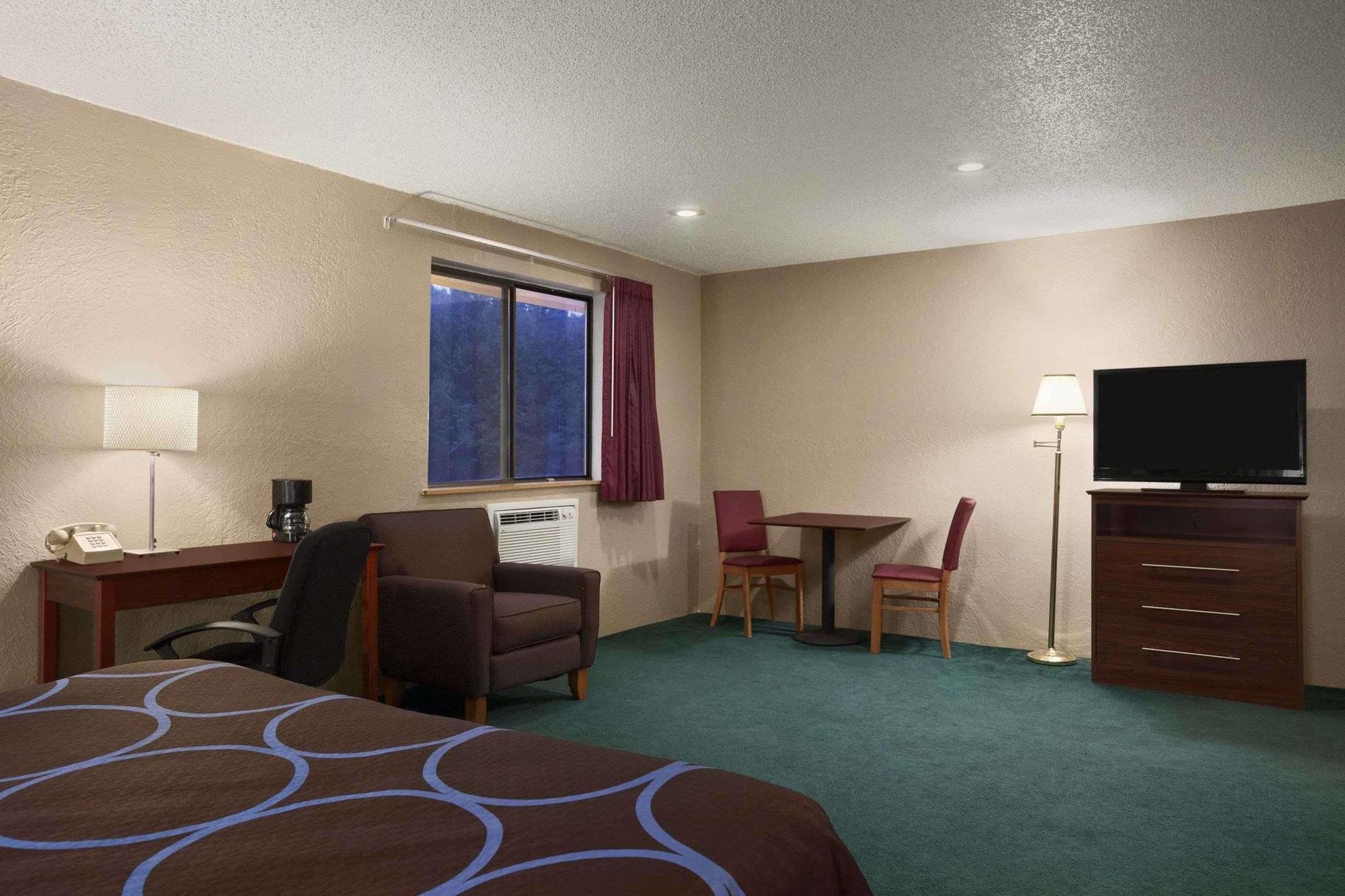 ซูเปอร์ 8 บาย วินด์แฮม ดูบิวก์/กาเลนา แอเรีย Motel Dubuque ภายนอก รูปภาพ