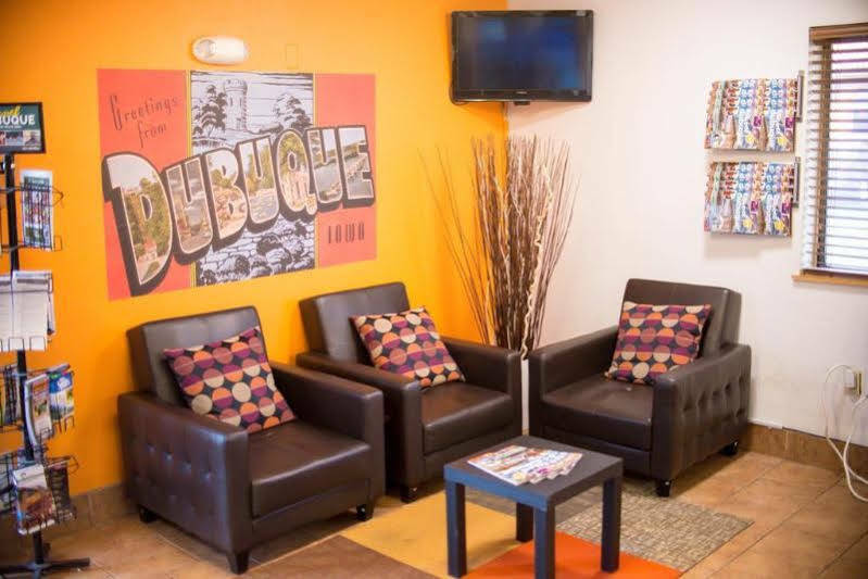 ซูเปอร์ 8 บาย วินด์แฮม ดูบิวก์/กาเลนา แอเรีย Motel Dubuque ภายนอก รูปภาพ